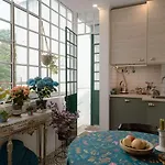Appartamento Charming 1br With Terrace Praca Flores | By Airnest *