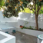 Charming 1br With Terrace Praca Flores | By Airnest * Lizbona