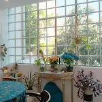 Charming 1br With Terrace Praca Flores | By Airnest Lizbona