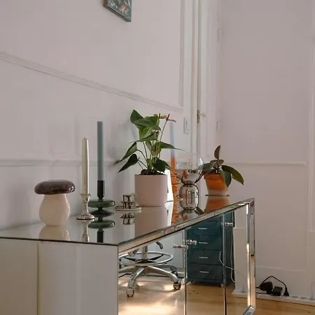 Charming 1br With Terrace Praca Flores | By Airnest